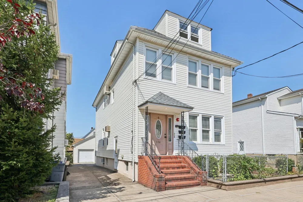 153 BANTA AVE Garfield, NJ 07026