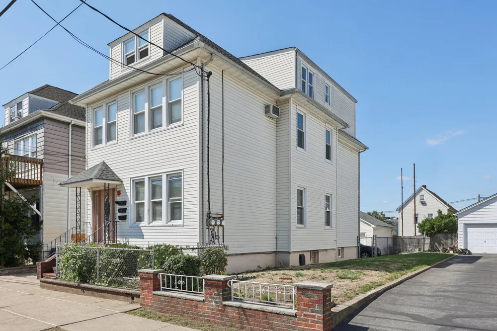 153 BANTA AVE Garfield, NJ 07026