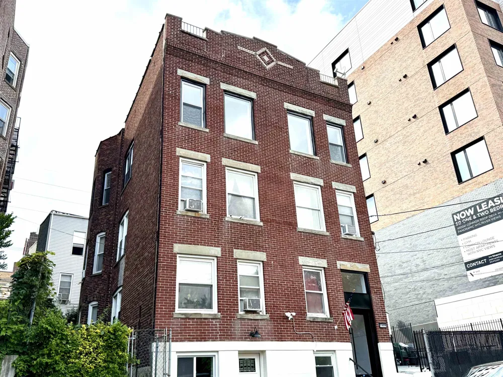 1409 MANHATTAN AVE Union City, NJ 07087