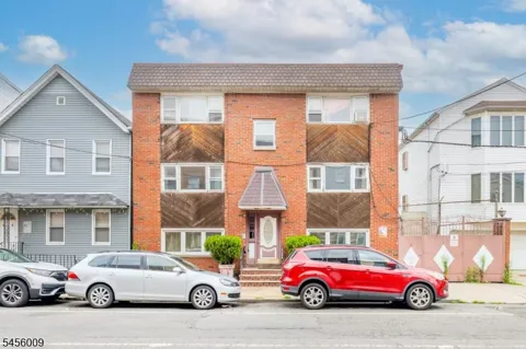33 Adams St #1 Unit 1