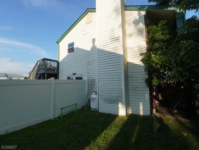 408 Jennifer Ln Monroe, NJ 08094