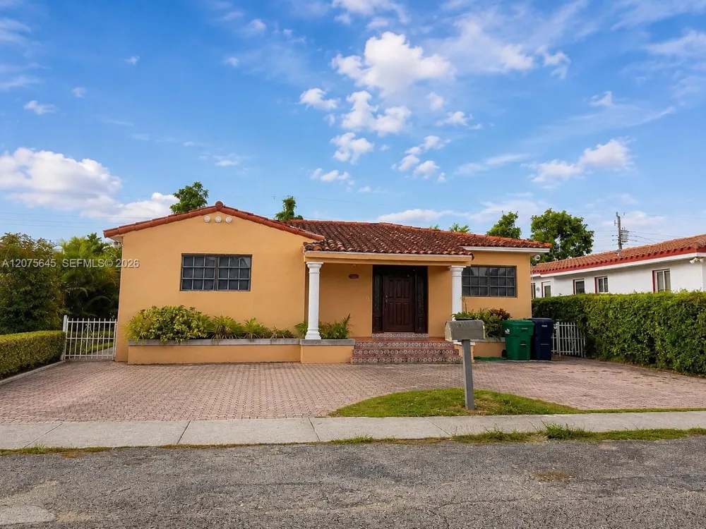 6488 SW 25th St #1 Miami, FL 33155