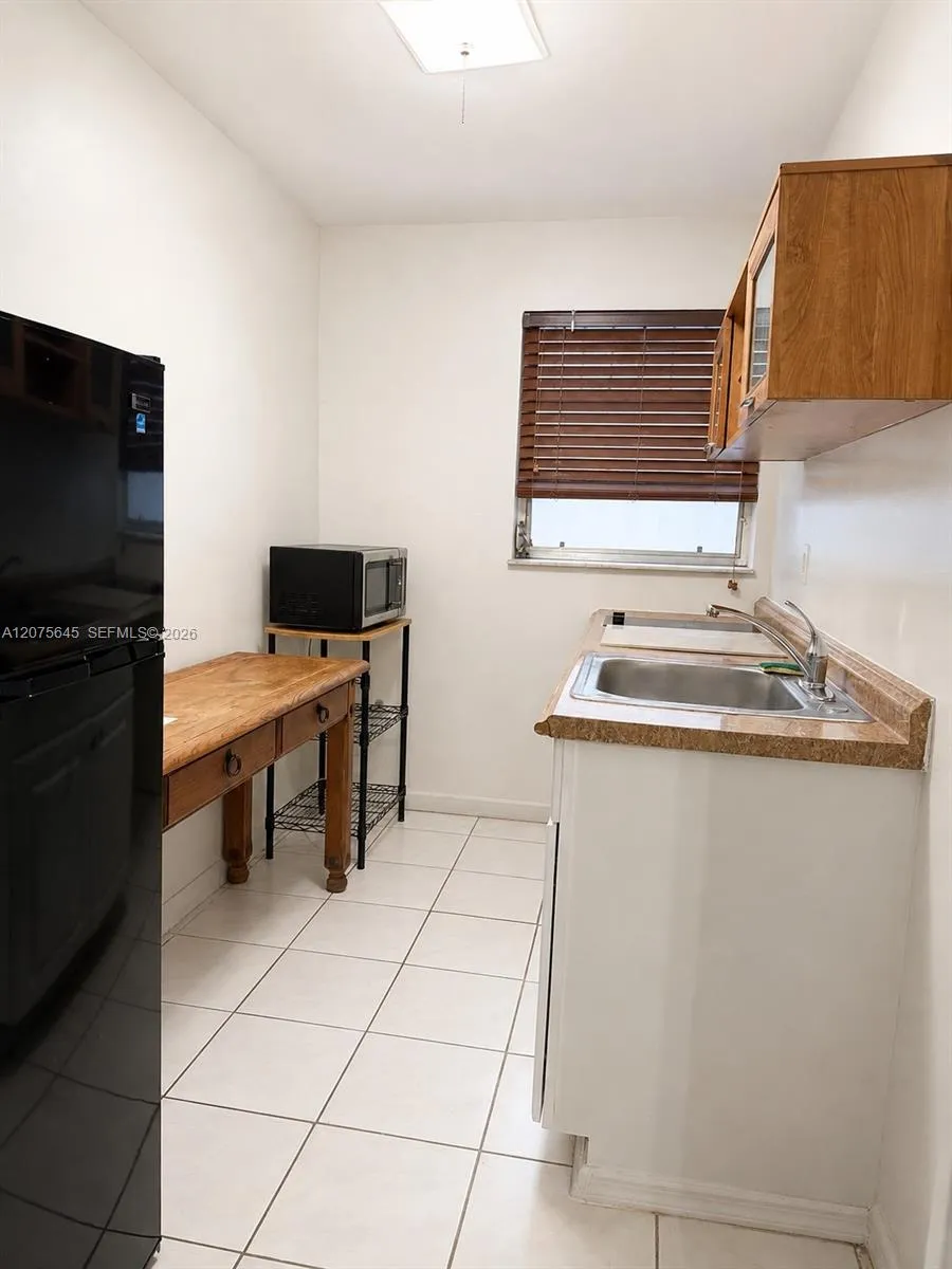 6488 SW 25th St #1 Miami, FL 33155