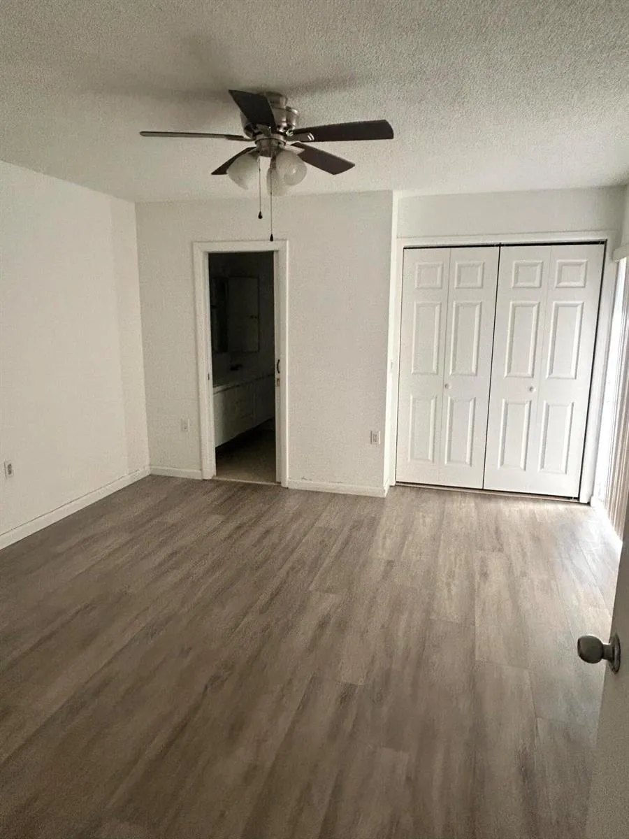 804 BLUE RIDGE CIRCLE West Palm Beach, FL 33409