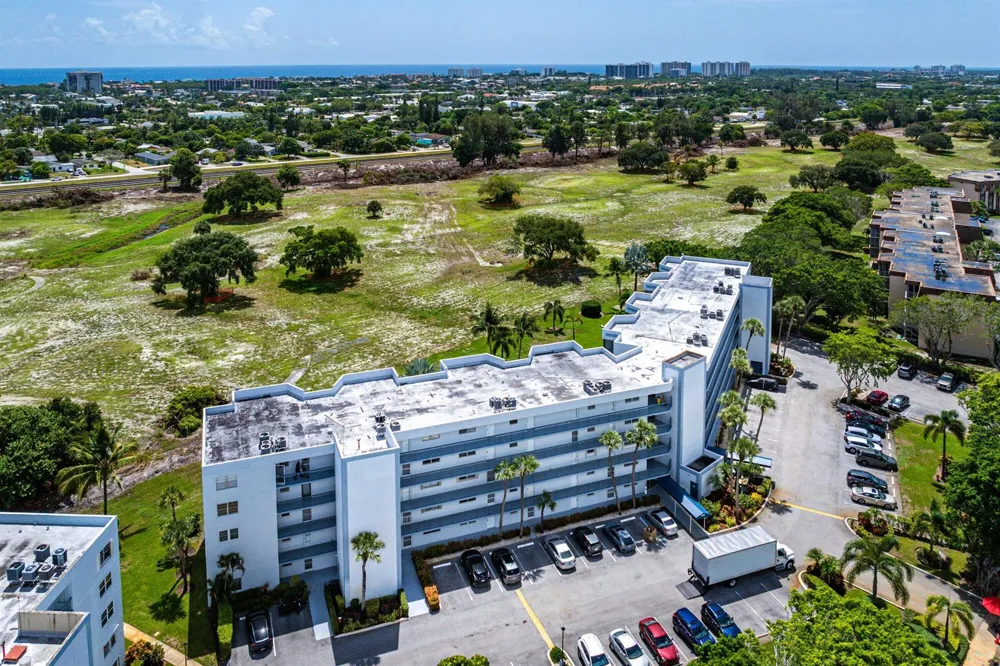 6400 NW 2ND AVENUE #321 Boca Raton, FL 33487