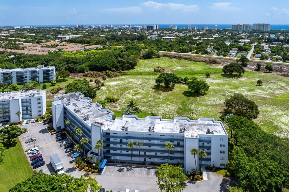 6400 NW 2ND AVENUE #321 Boca Raton, FL 33487