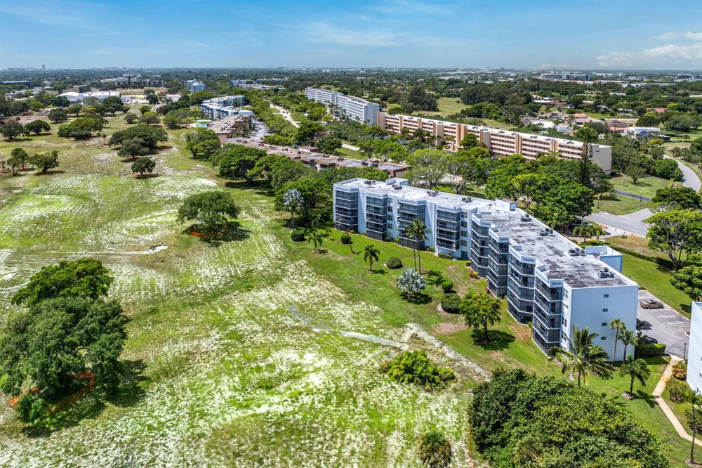 6400 NW 2ND AVENUE #321 Boca Raton, FL 33487