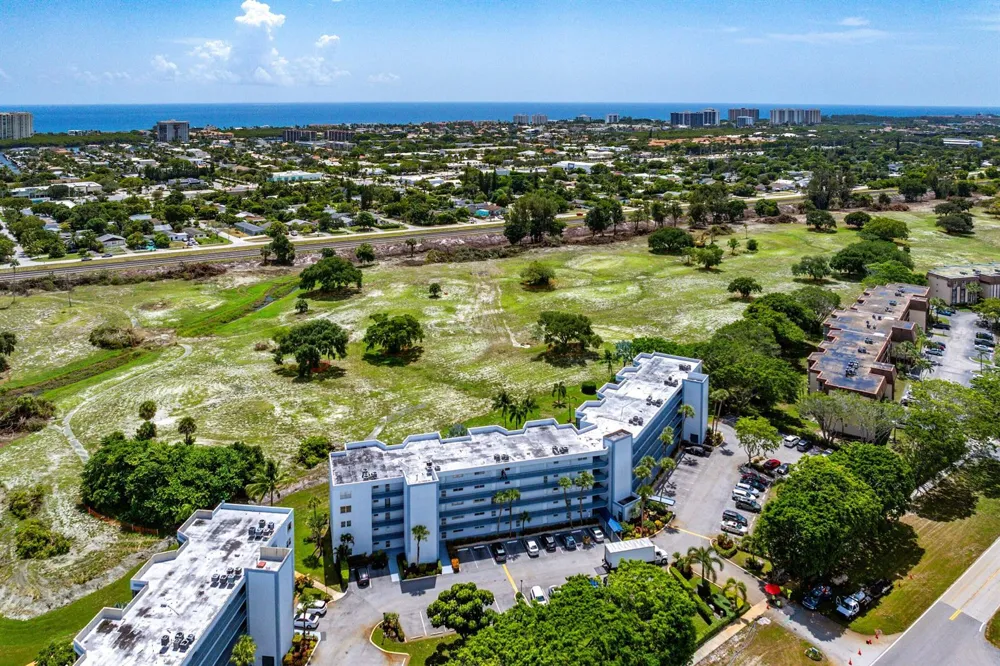6400 NW 2ND AVENUE #321 Boca Raton, FL 33487