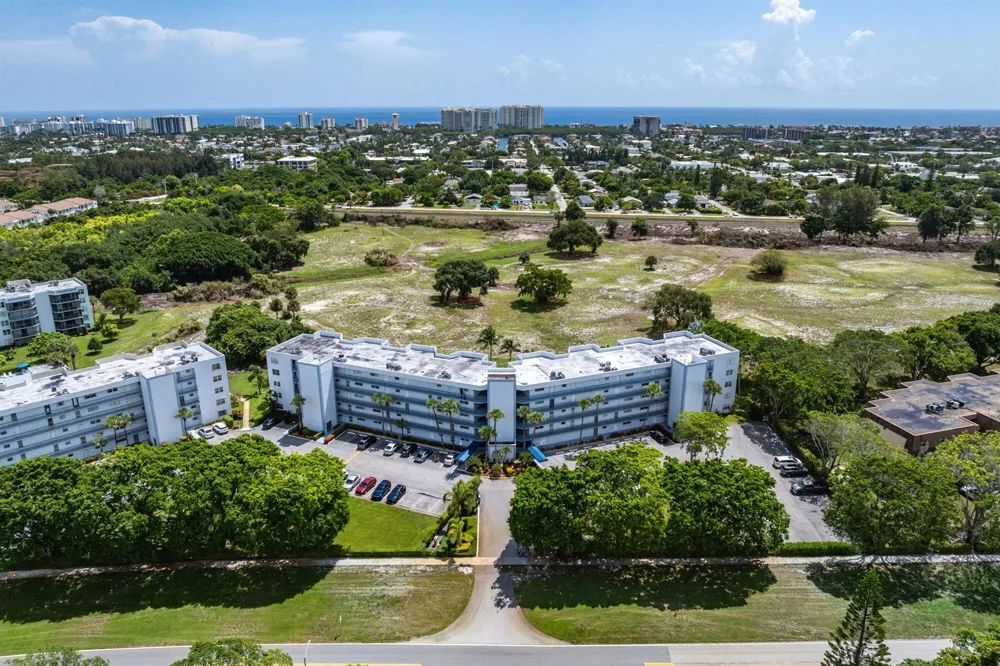 6400 NW 2ND AVENUE #321 Boca Raton, FL 33487