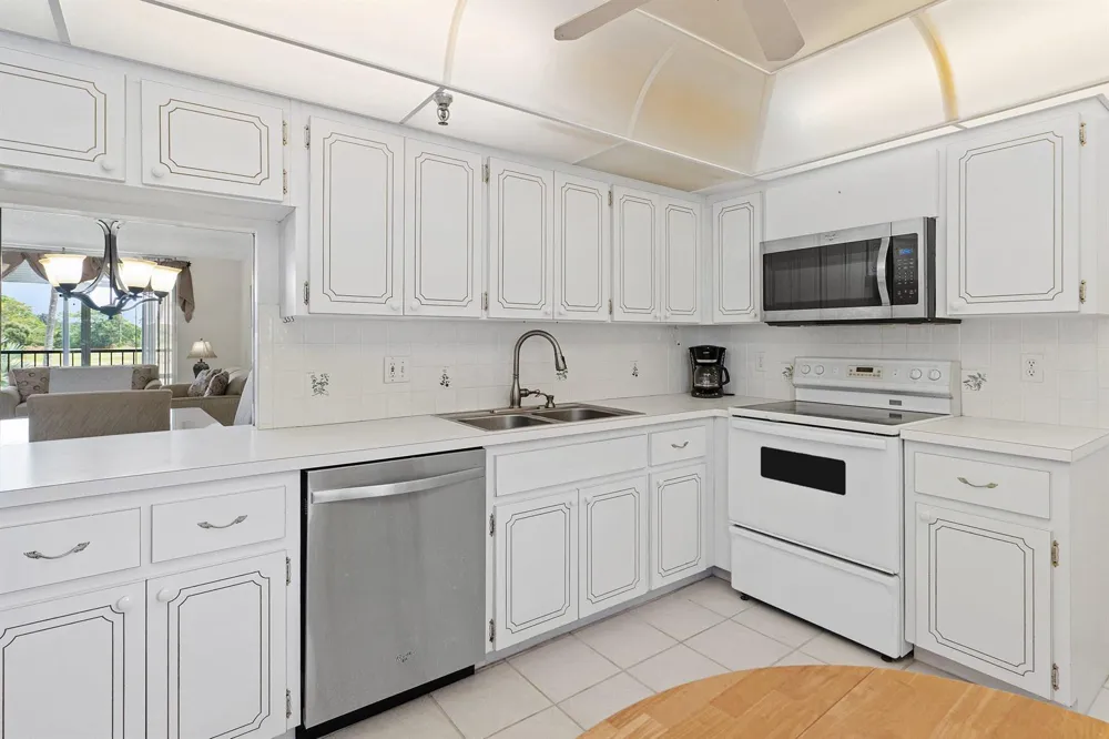 6400 NW 2ND AVENUE #321 Boca Raton, FL 33487