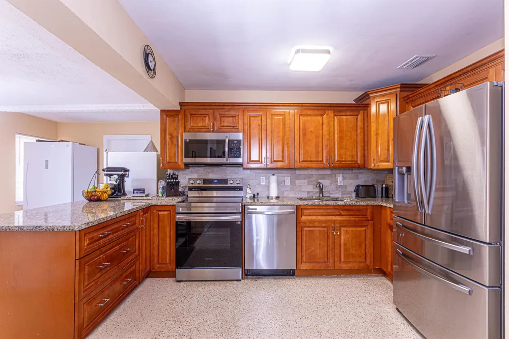 429 SUMMA STREET West Palm Beach, FL 33405