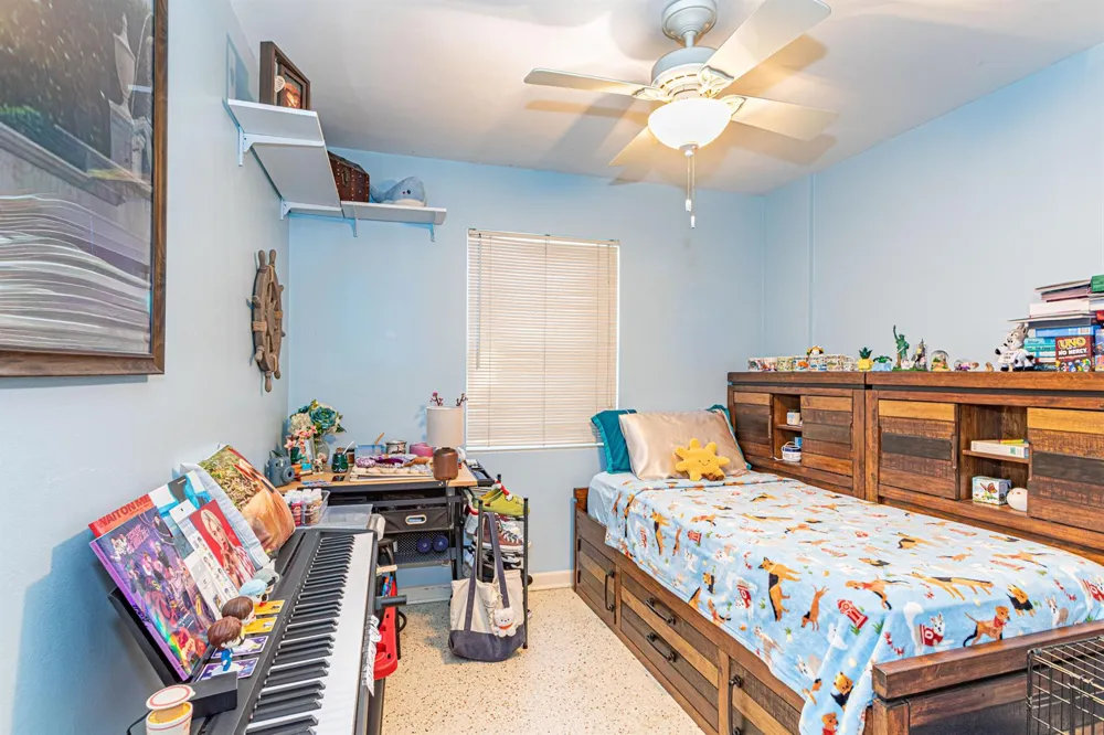 429 SUMMA STREET West Palm Beach, FL 33405