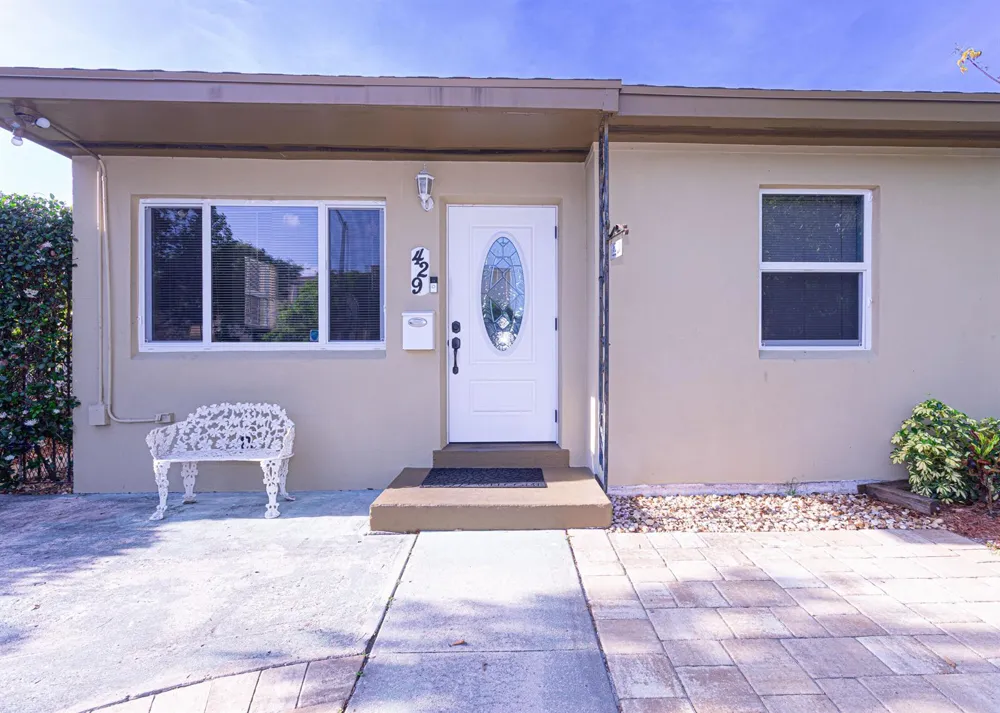 429 SUMMA STREET West Palm Beach, FL 33405