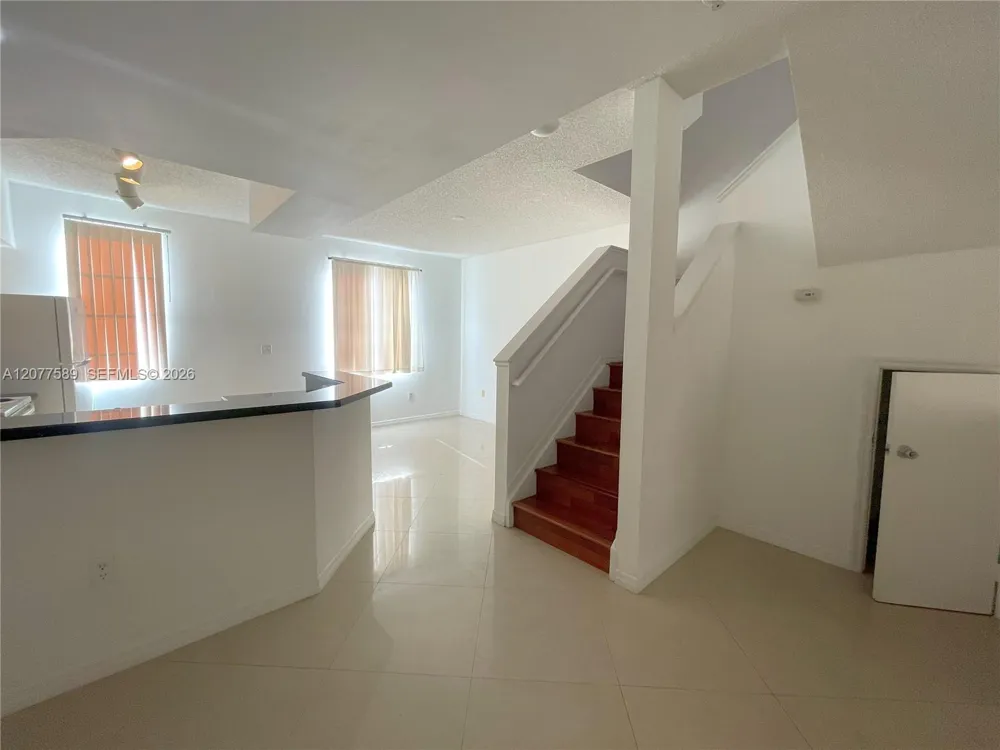2831 NE 185th St #603 Aventura, FL 33180