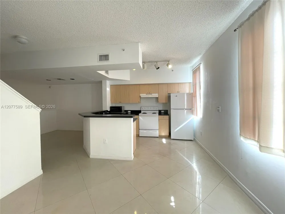 2831 NE 185th St #603 Aventura, FL 33180