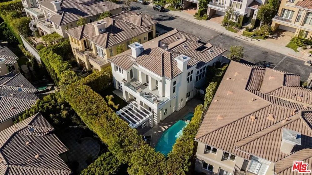 16610 Calle Brittany Pacific Palisades, CA 90272