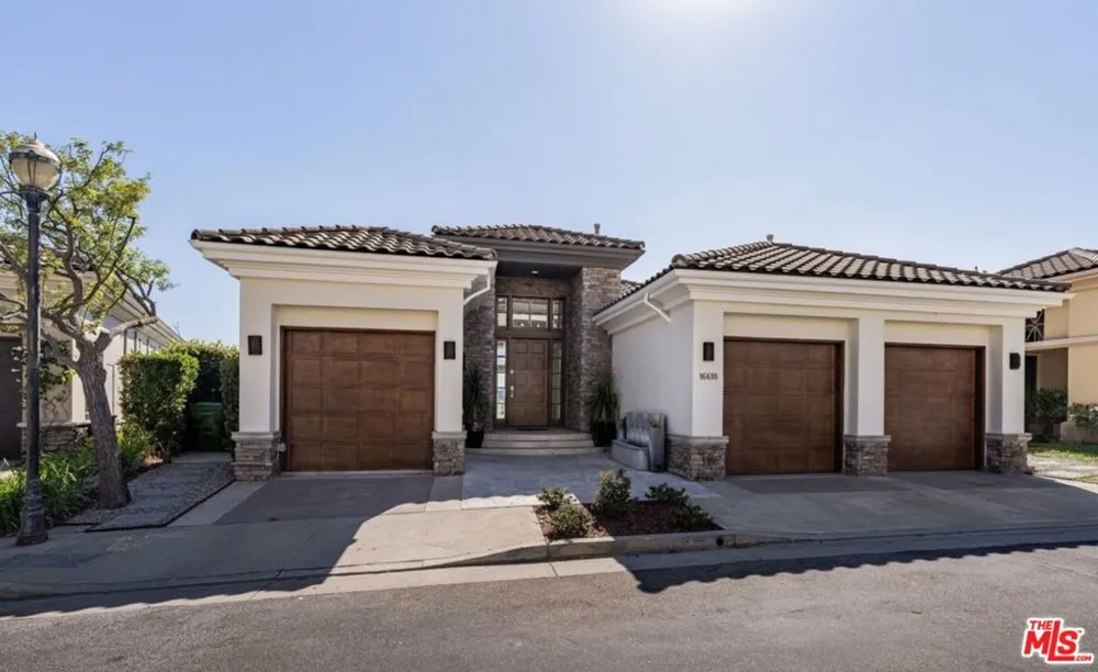 16610 Calle Brittany Pacific Palisades, CA 90272