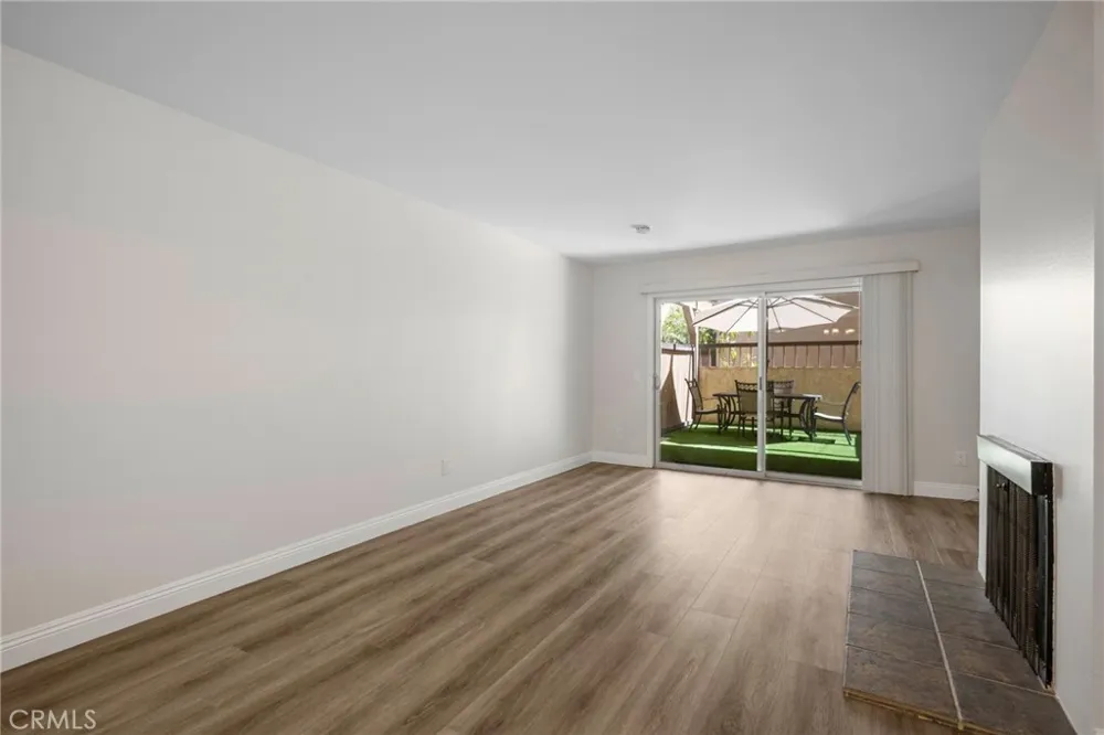 3481 Stancrest Drive #123 Glendale, CA 91208