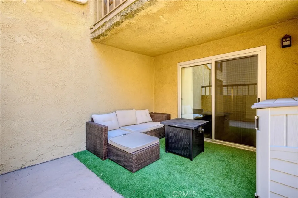 3481 Stancrest Drive #123 Glendale, CA 91208