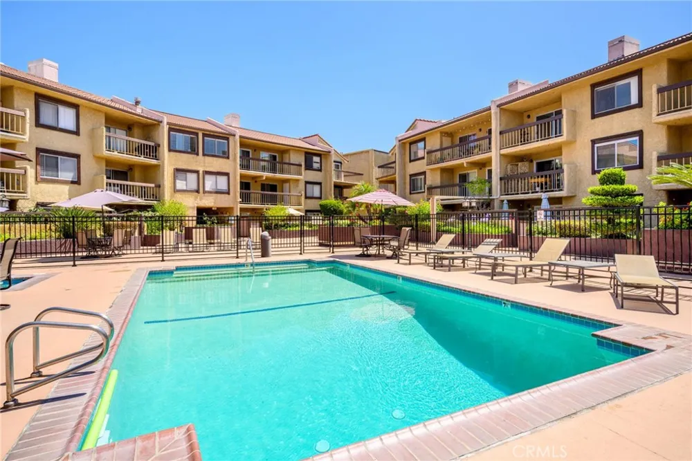 3481 Stancrest Drive #123 Glendale, CA 91208