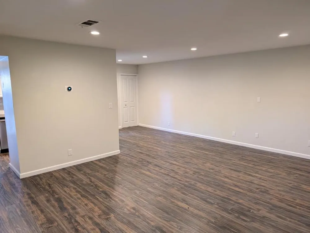 225 Red Oak Drive Sunnyvale, CA 94086
