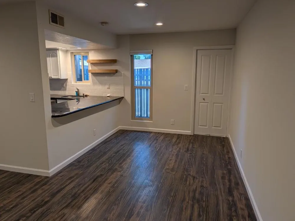 225 Red Oak Drive Sunnyvale, CA 94086