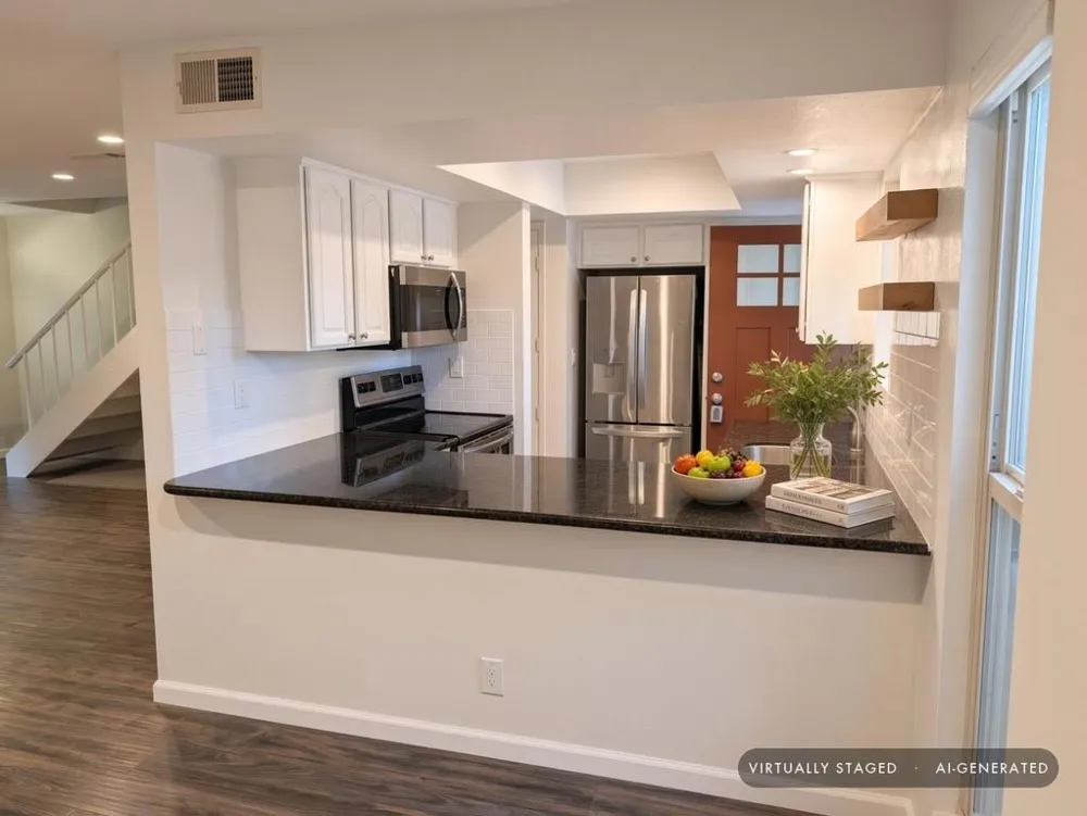 225 Red Oak Drive Sunnyvale, CA 94086