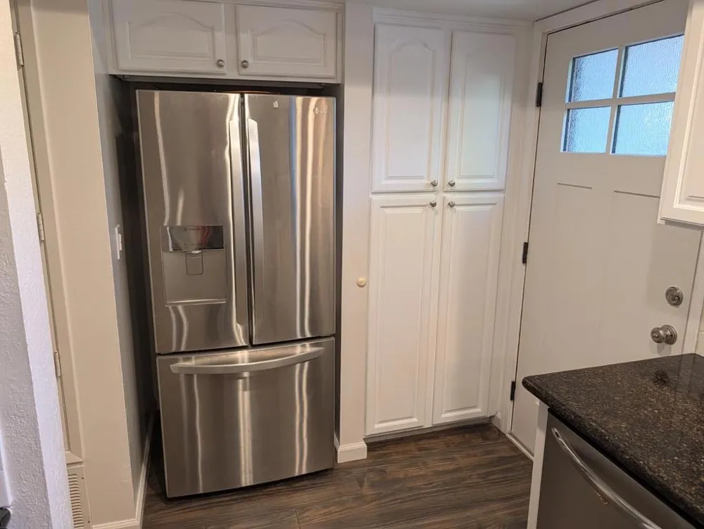 225 Red Oak Drive Sunnyvale, CA 94086