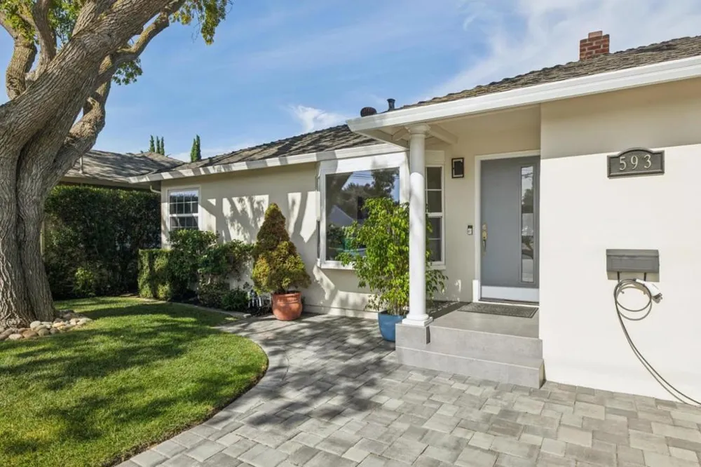 593 Worley Avenue Sunnyvale, CA 94085