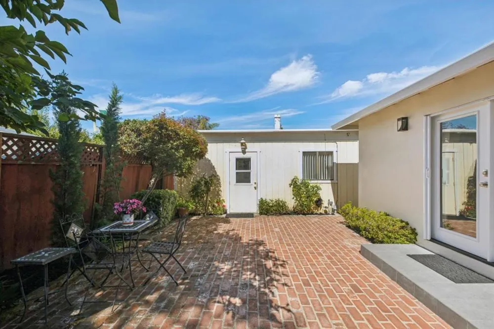593 Worley Avenue Sunnyvale, CA 94085