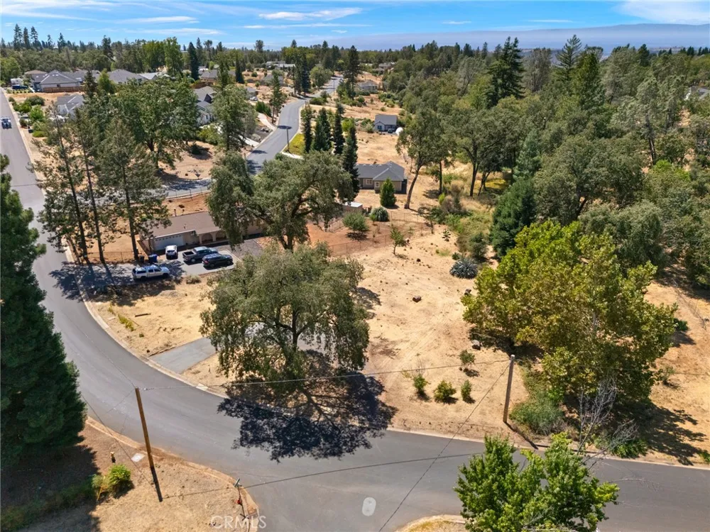 5957 Crestmoor Paradise, CA 95969