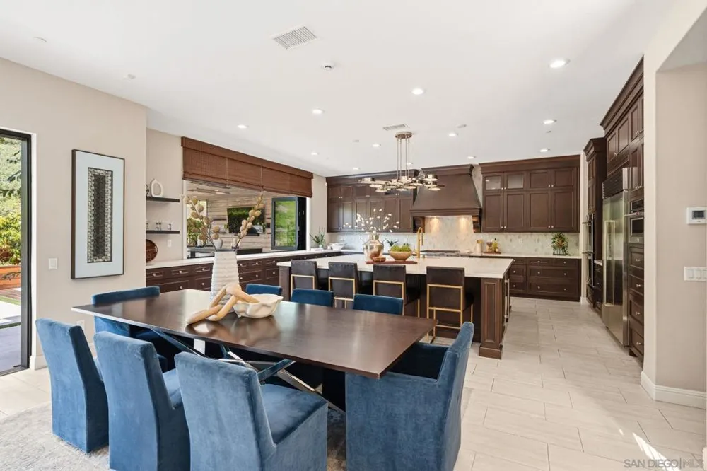 4720 Borden Carlsbad, CA 92010