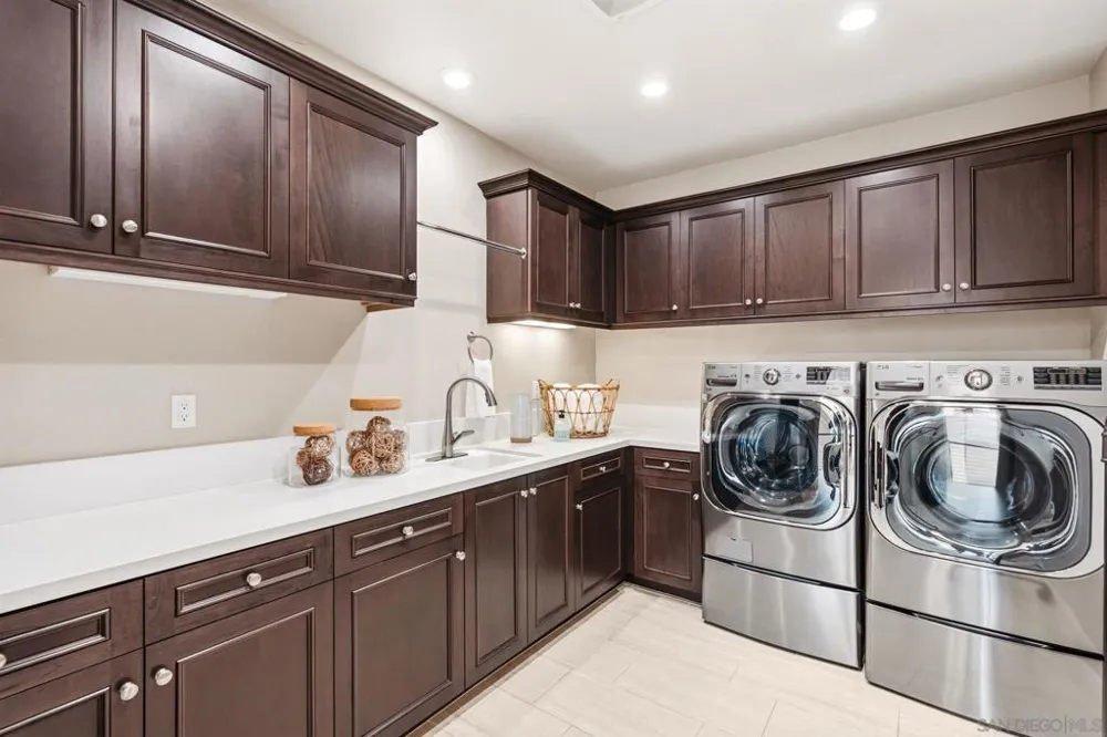 4720 Borden Carlsbad, CA 92010