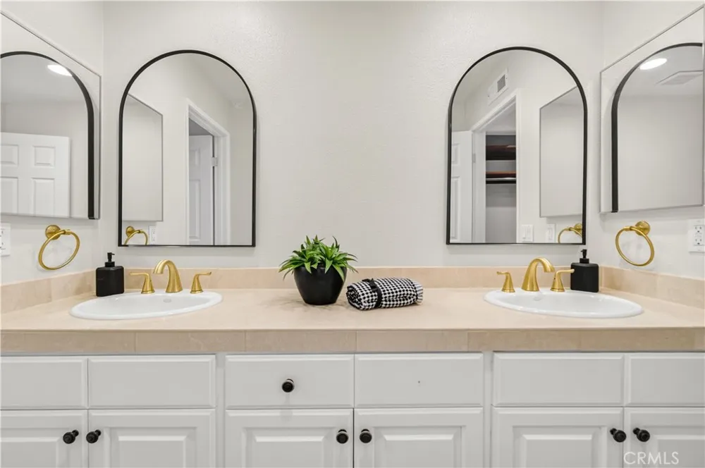 5612 Las Virgenes #37 Calabasas, CA 91302