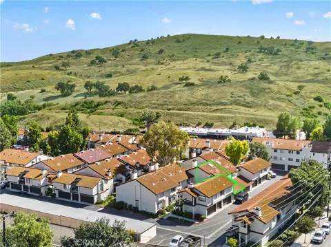 5612 Las Virgenes #37