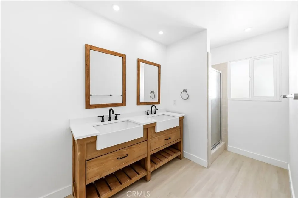 3010 W Oceanfront #Upper "B" Newport Beach, CA 92663