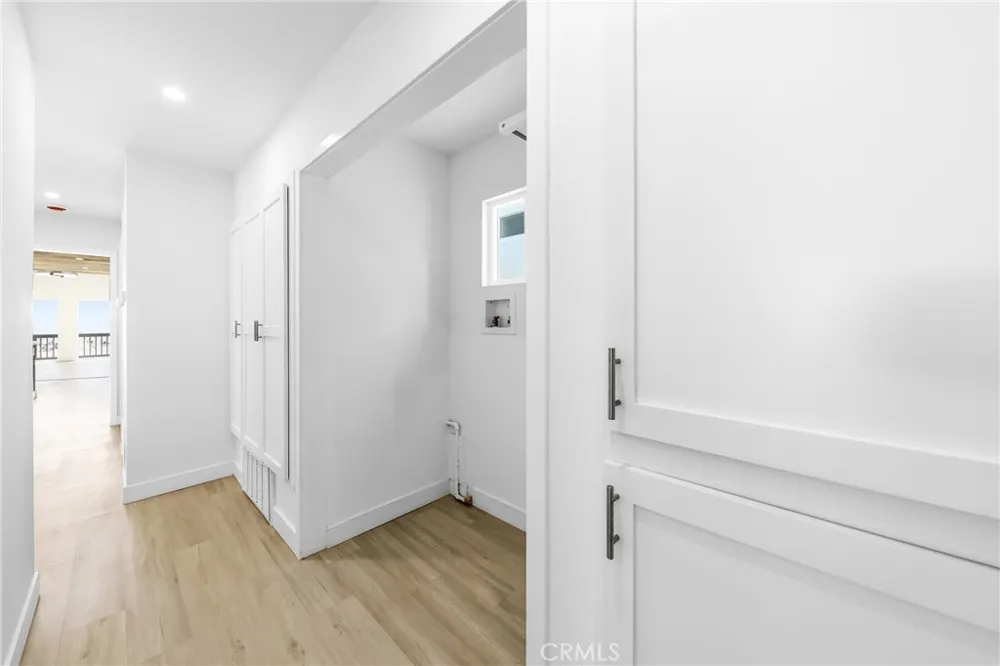 3010 W Oceanfront #Upper "B" Newport Beach, CA 92663