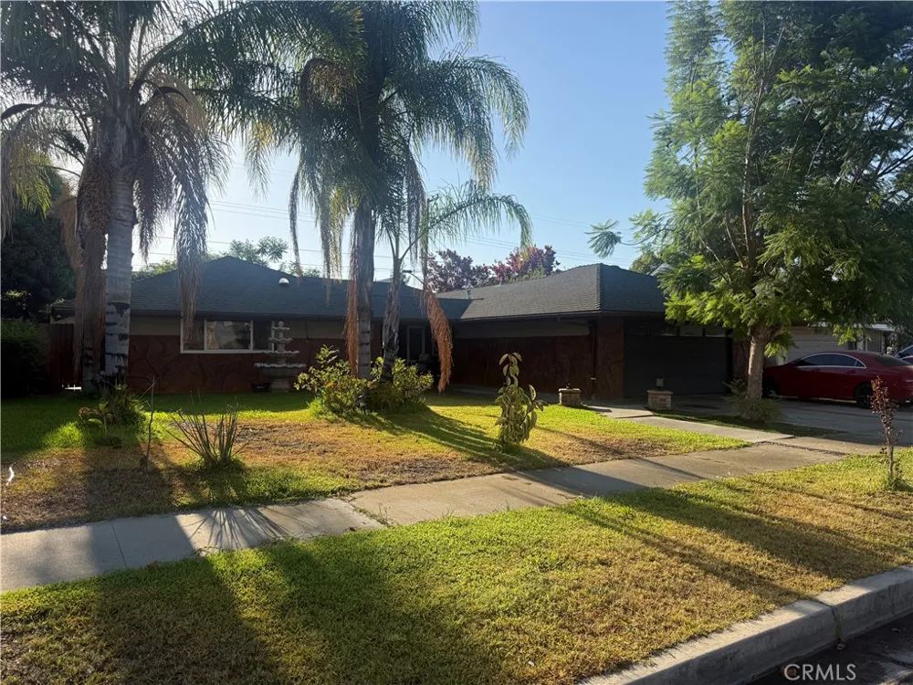225 Malena Drive Orange, CA 92869