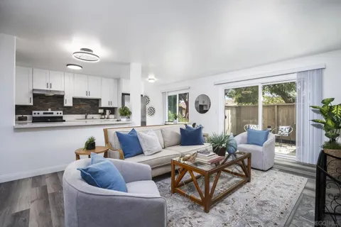 2388 Grand