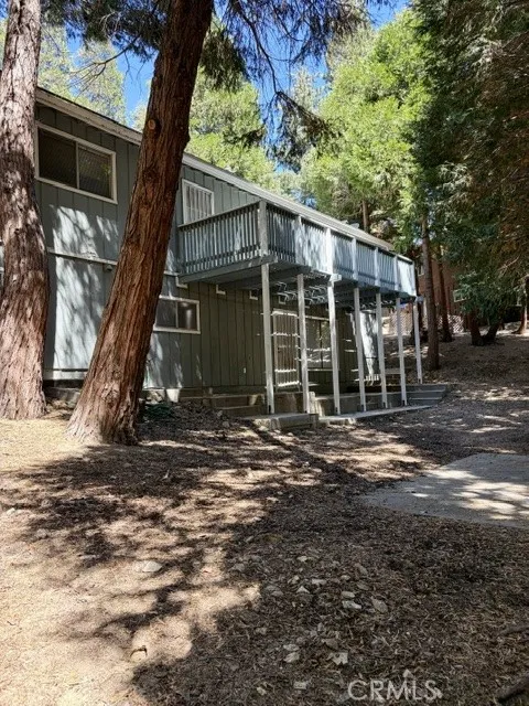 1163 Jungfrau Crestline, CA 92325