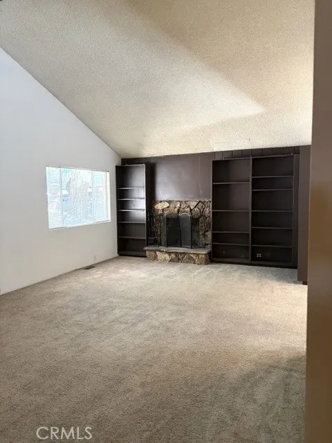 1163 Jungfrau Crestline, CA 92325
