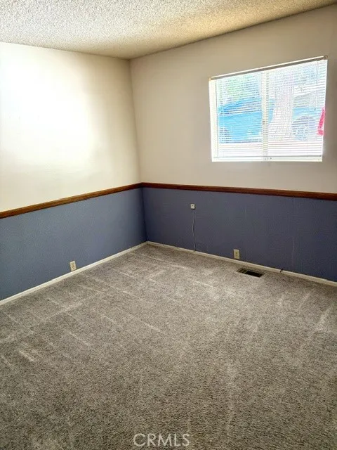1163 Jungfrau Crestline, CA 92325