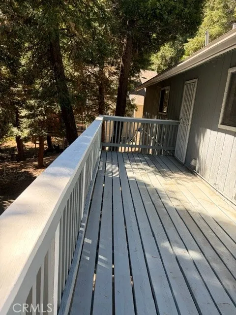 1163 Jungfrau Crestline, CA 92325