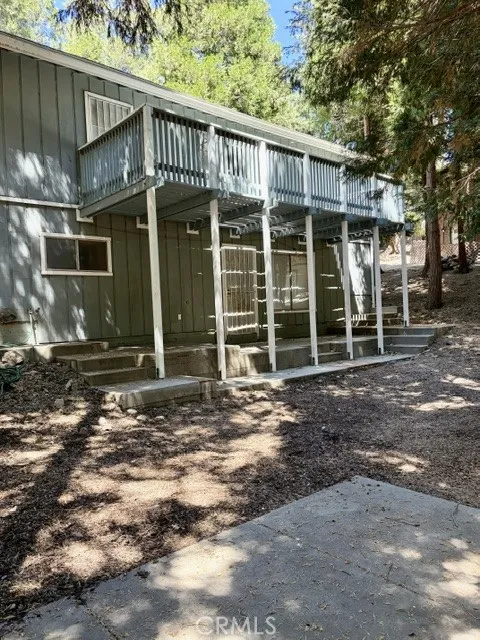1163 Jungfrau Crestline, CA 92325