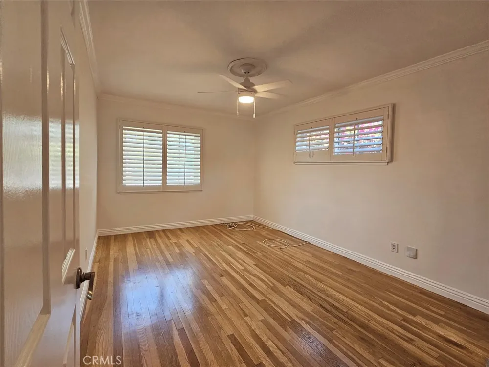 5624 Graves Avenue Encino, CA 91316