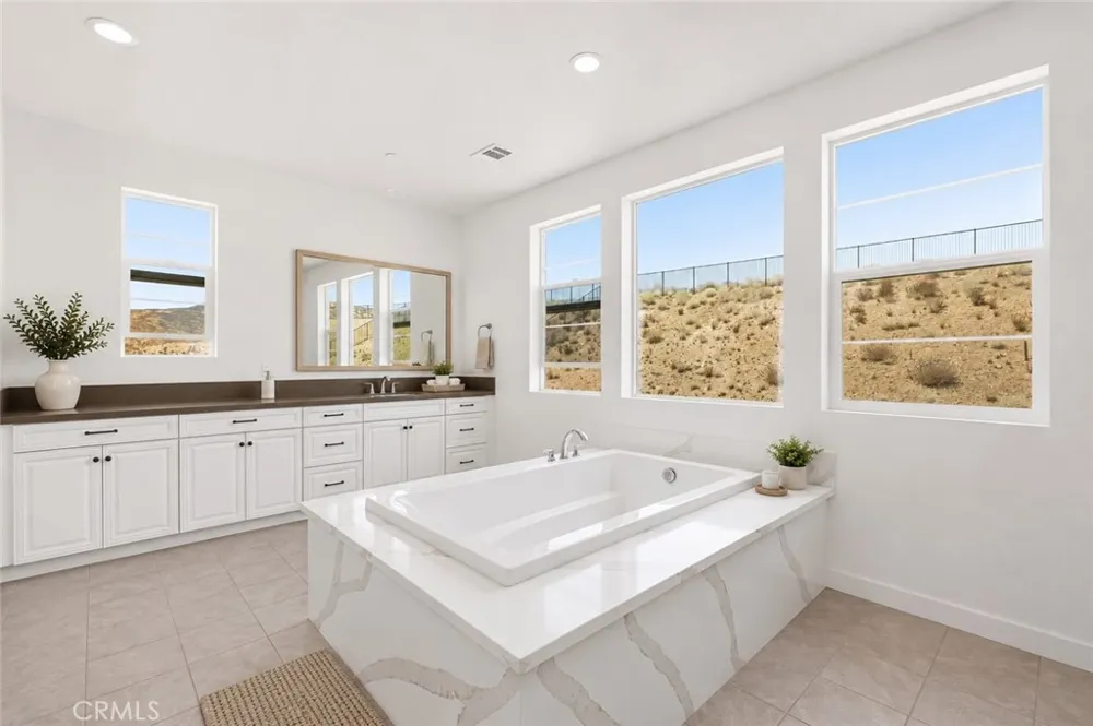 3981 Eliopulos Ranch Palmdale, CA 93551