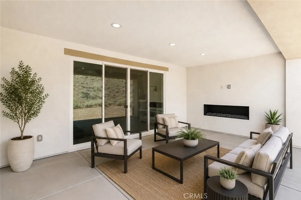 3981 Eliopulos Ranch Palmdale, CA 93551