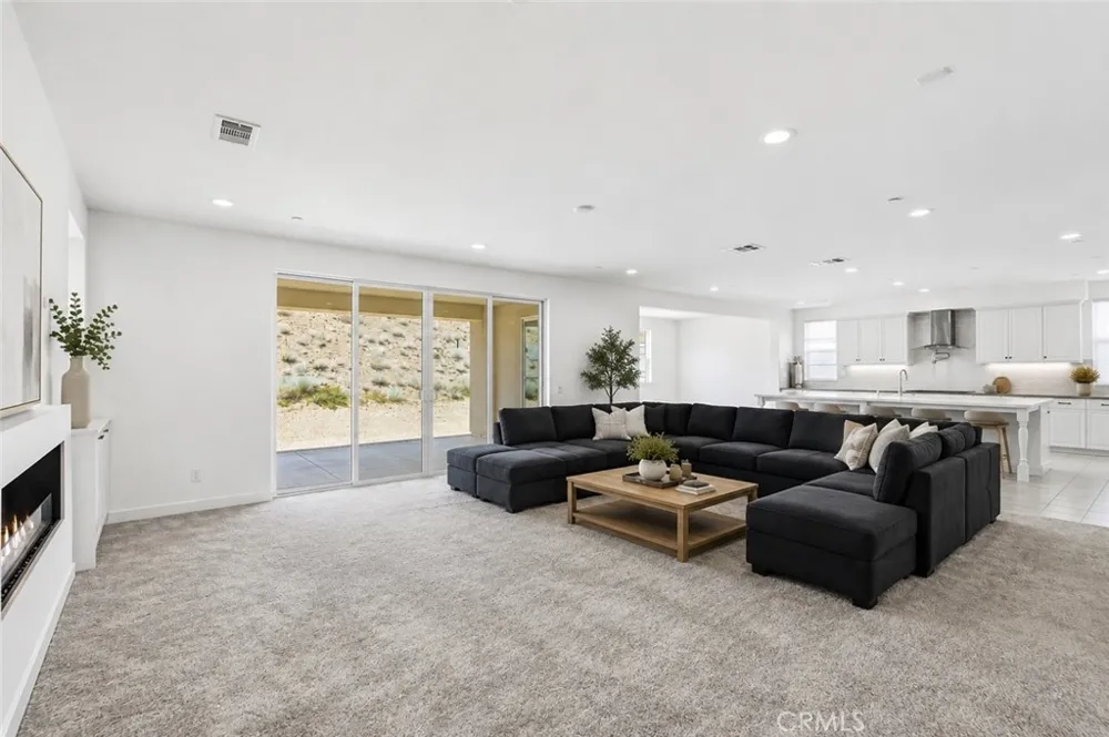 3981 Eliopulos Ranch Palmdale, CA 93551