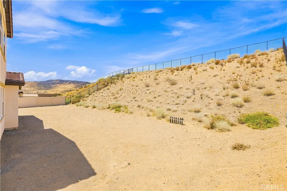 3981 Eliopulos Ranch Palmdale, CA 93551