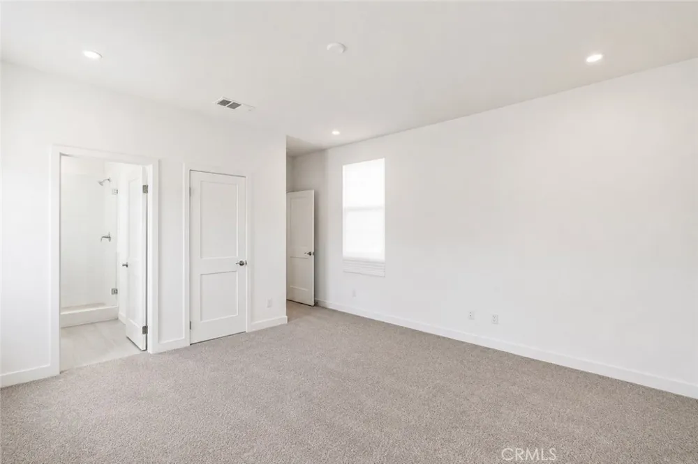 3981 Eliopulos Ranch Palmdale, CA 93551